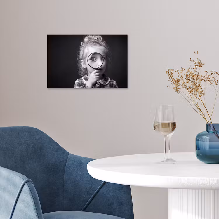 Kind - Vergrootglas - Portret - Zwart-wit poster papier klein -sfeer3