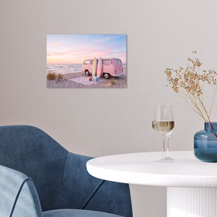 Busje - Strand - Surfplank - Zomer - Roze poster papier klein -sfeer3