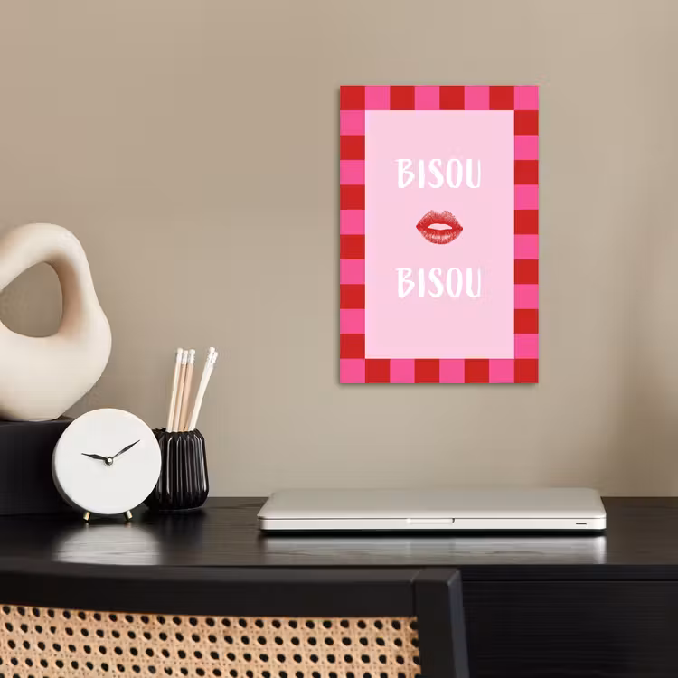 Kiss - Roze - Frans - Valentijn poster papier klein -sfeer1
