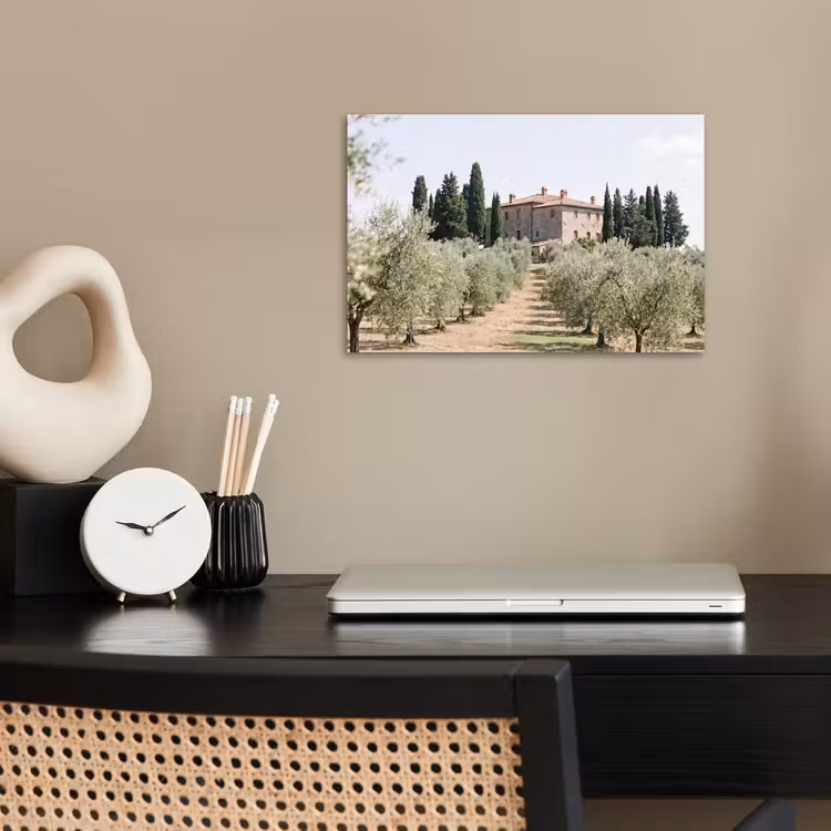 Poster - Landhaus – Olivenbaum – Obstgarten - Landhuis - olijfboom - gaard poster papier klein