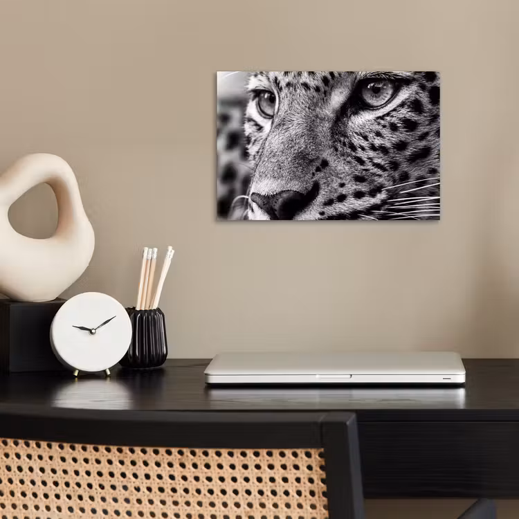 Luipaard - Zwart - Wit - Oog poster papier klein -sfeer1