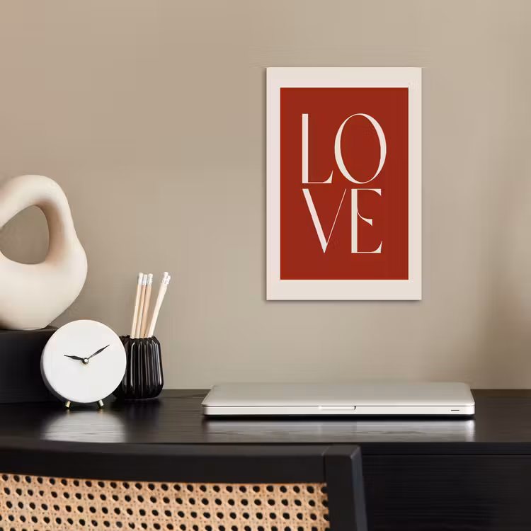 Love - Rood - Minimalistisch poster papier klein -sfeer1