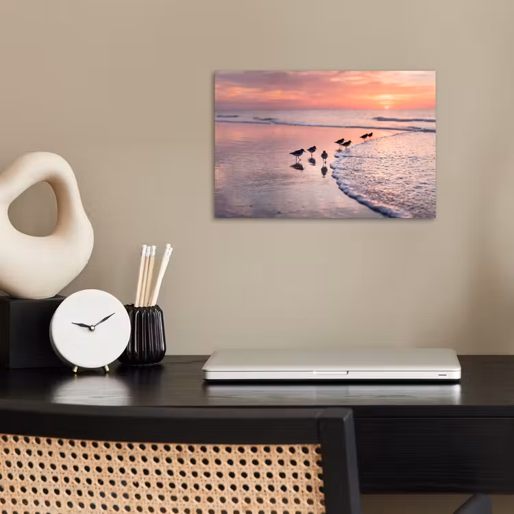 Meeuwen - Strand - Zee - Roze poster papier klein -sfeer1