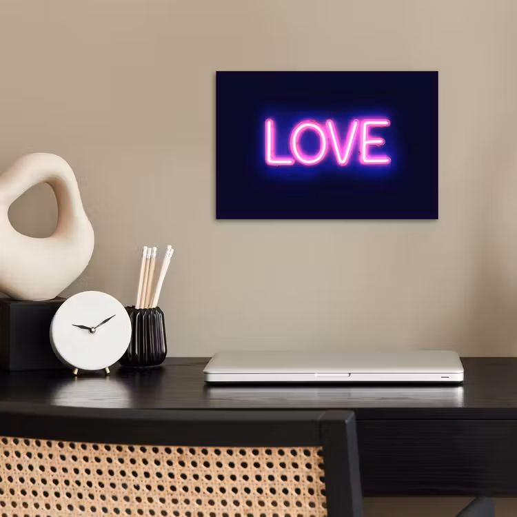 Neon - Love - Valentijn poster papier klein -sfeer1