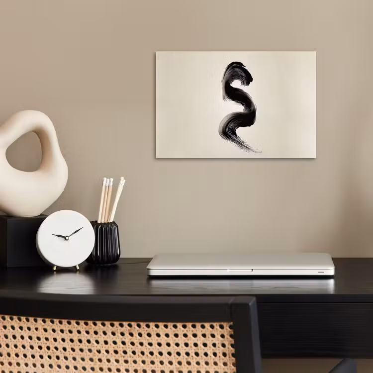 Penseelstreek - Zwart - Minimalistisch poster papier klein -sfeer1