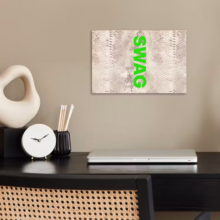 Slangenprint - SWAG - Neon - Groen poster papier klein -sfeer1