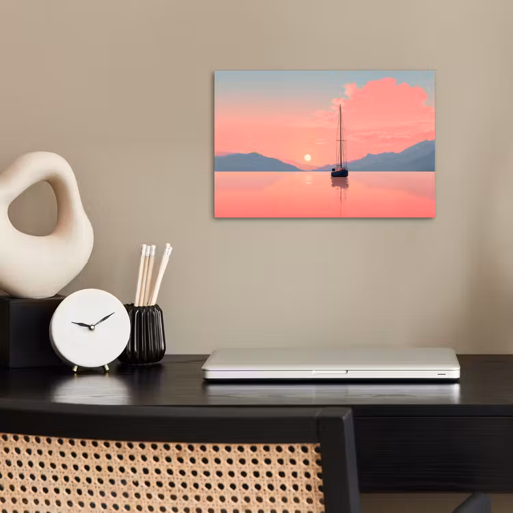 Zeilboot - Roze zee - Zonsondergang - Bergen poster papier klein -sfeer1