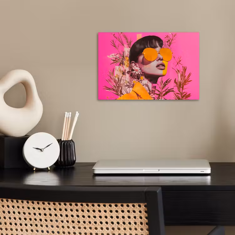 Zonnebril - Oranje - Vrouw - Planten poster papier klein -sfeer1