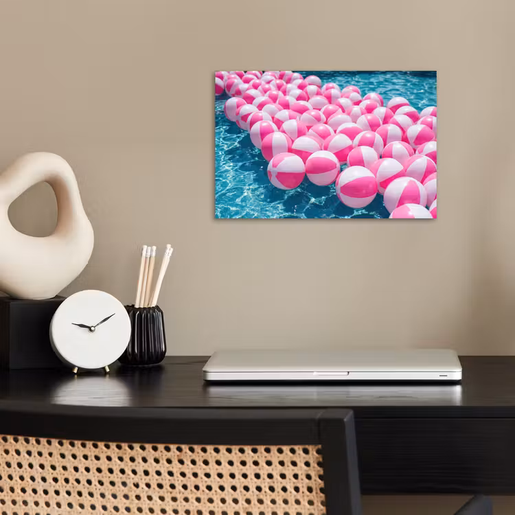 Strandballen - Roze - Water poster papier klein -sfeer1