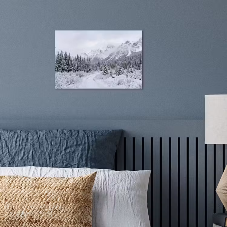 Weg - Bergen - Sneeuw - Naaldbos - Avontuurlijk poster papier klein -sfeer2