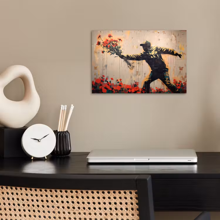 Street art - Man - Bloemen - Rood - Graffiti - Banksy poster papier klein -sfeer1