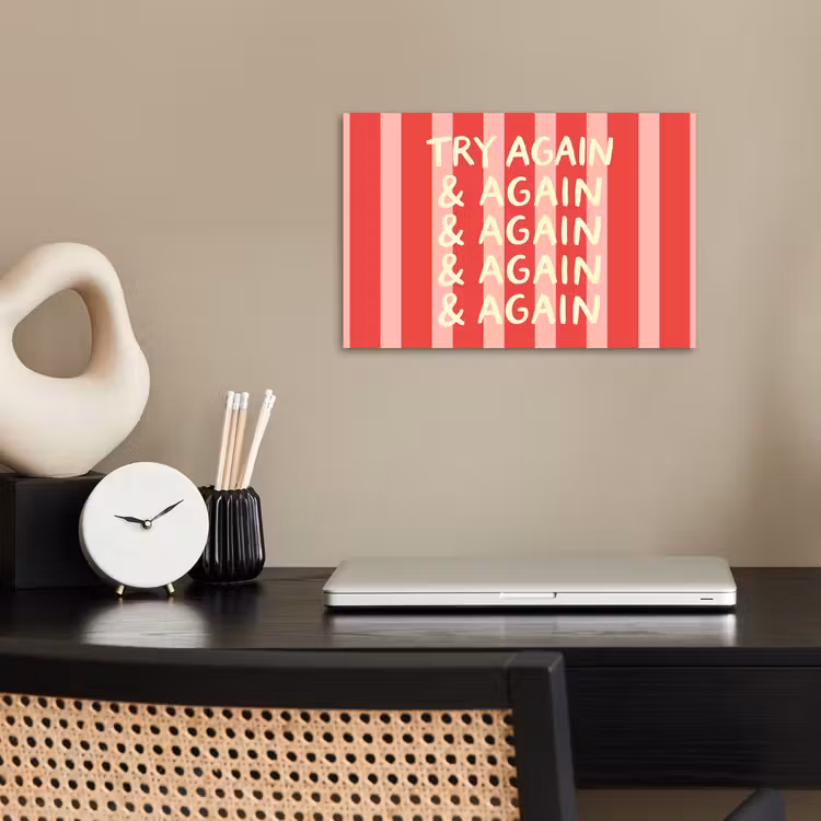 Strepen - Rood - Try again poster papier klein -sfeer1
