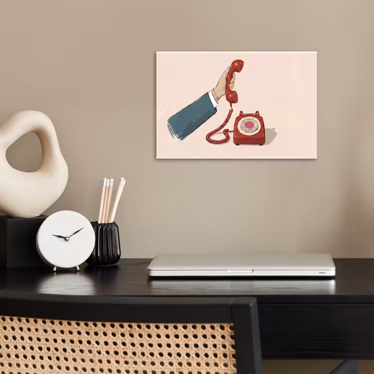 Telefoon - Hand - Vintage - Communicatie - Rood poster papier klein -sfeer1