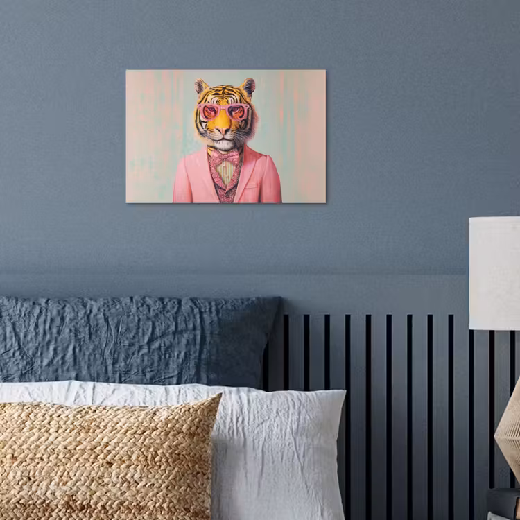 Tijger - Strik - Jasje - Roze poster papier klein -sfeer2