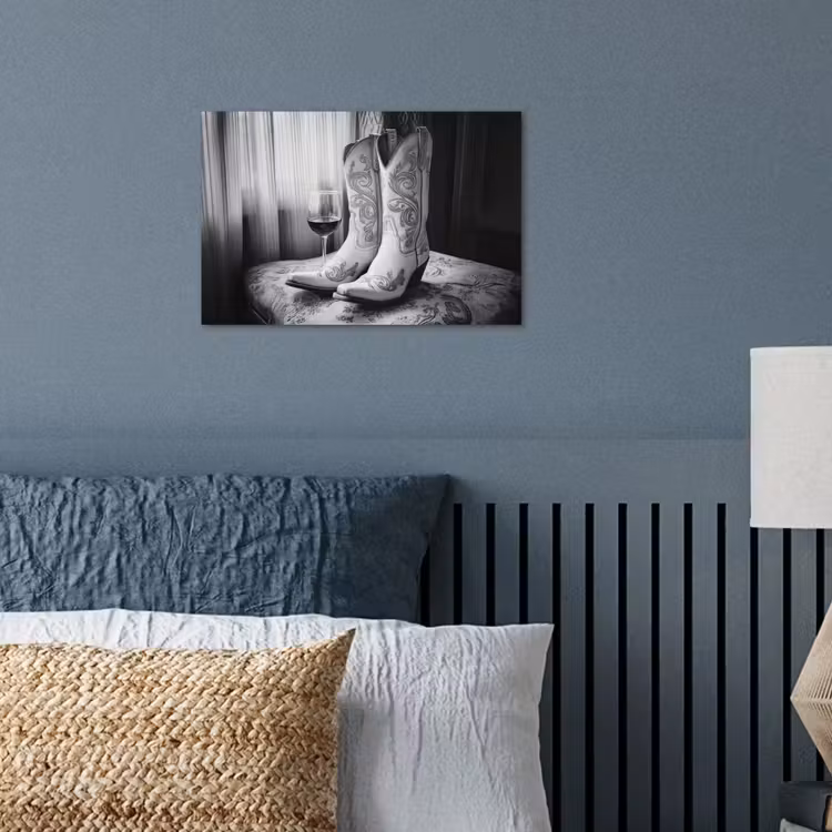 Wijn - Cowboylaarzen - Raamlicht - Wit poster papier klein -sfeer2