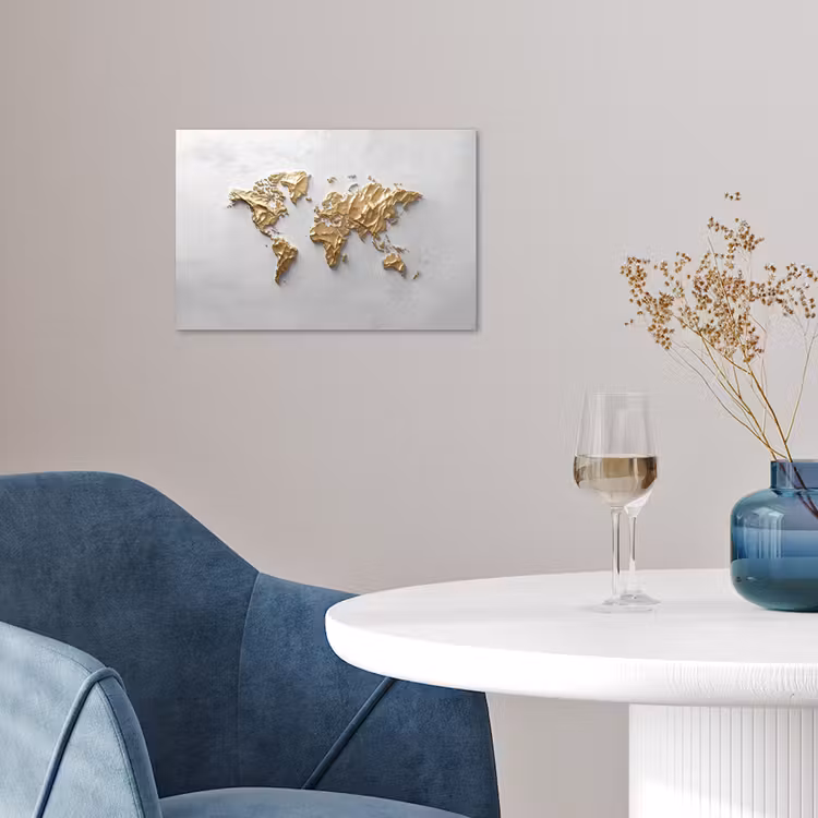 Wereldkaart - Egaal wit - Grof goud poster papier klein -sfeer3
