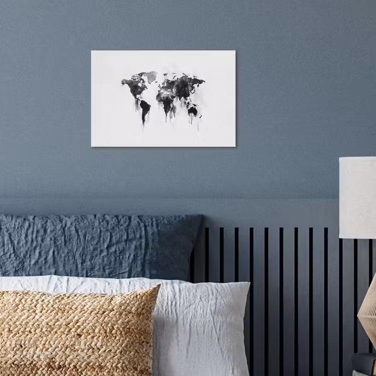 Wereldkaart - Grijs - Zwart - Inkt poster papier klein -sfeer2