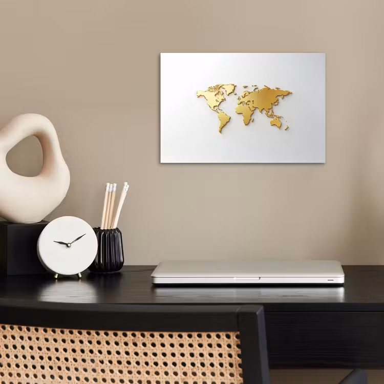 Wereldkaart - Luxe uitstraling - Glanzend goud poster papier klein -sfeer1