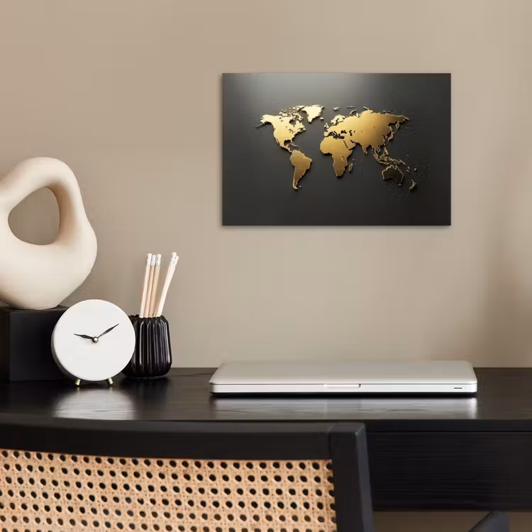 Wereldkaart - Minimalistisch - Gouden afwerking poster papier klein -sfeer1