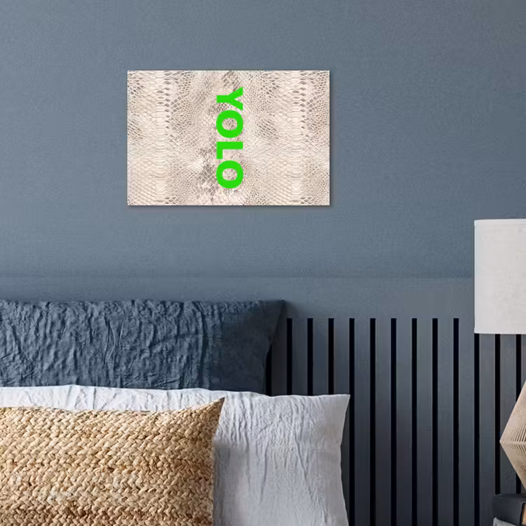 YOLO - Groen - Neon - Slangenprnt poster papier klein -sfeer2