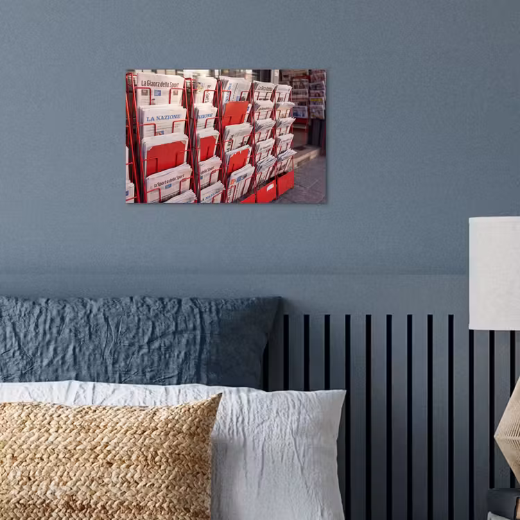 Kranten - Rek - Stedelijk - Dagelijks leven - Rood poster papier klein -sfeer2
