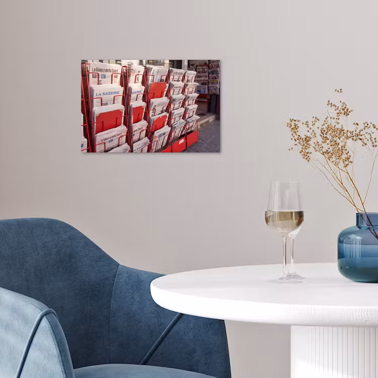 Kranten - Rek - Stedelijk - Dagelijks leven - Rood poster papier klein -sfeer3