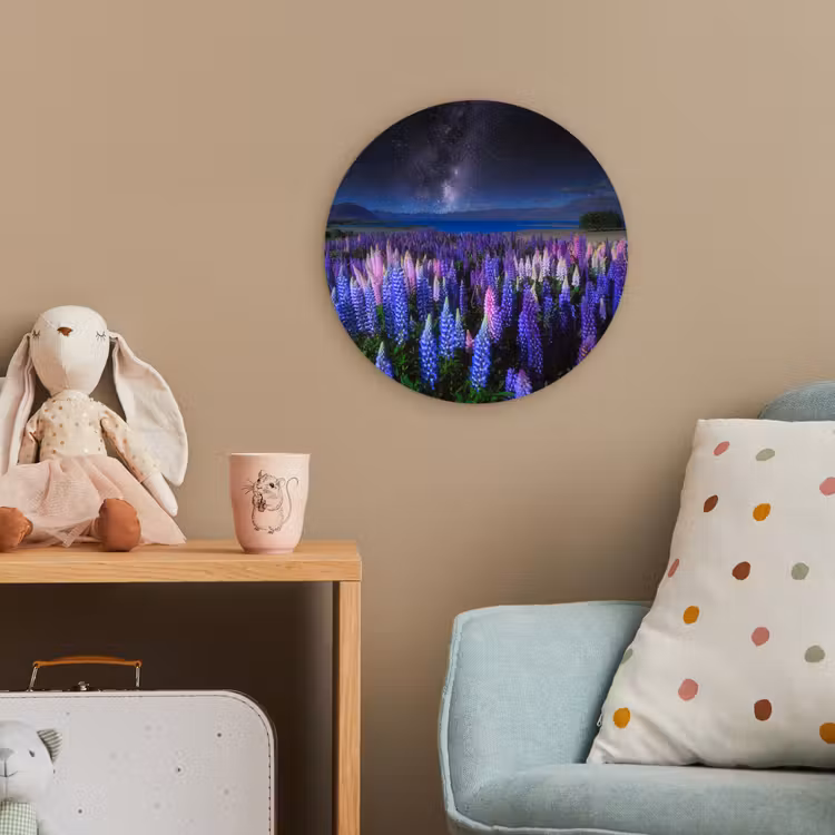 Bloemen - Nacht - Lupine - Sterrenhemel - Paars - Natuur Wandcirkel kunststof plaat 5mm dik klein -tsfeer1_kind