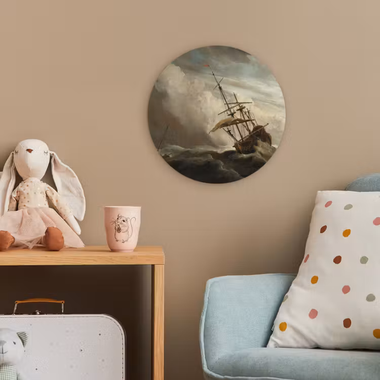 Een schip in volle zee bij vliegende storm - Schilderij van Willem van de Velde Wandcirkel kunststof plaat 5mm dik klein -tsfeer1_kind