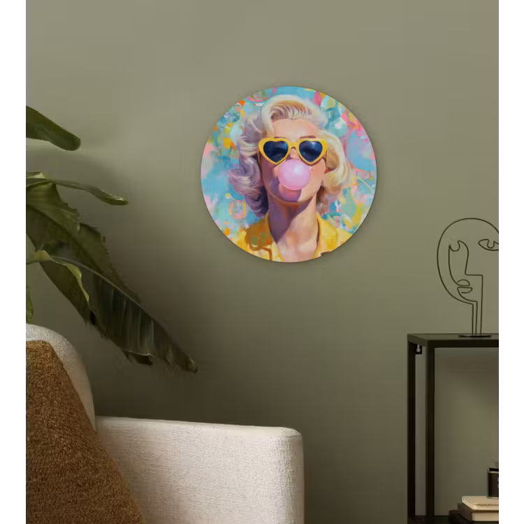 Vrouw - Blond - Roze kauwgom - Kleurrijk - Pastel Wandcirkel kunststof plaat 5mm dik klein -sfeer3