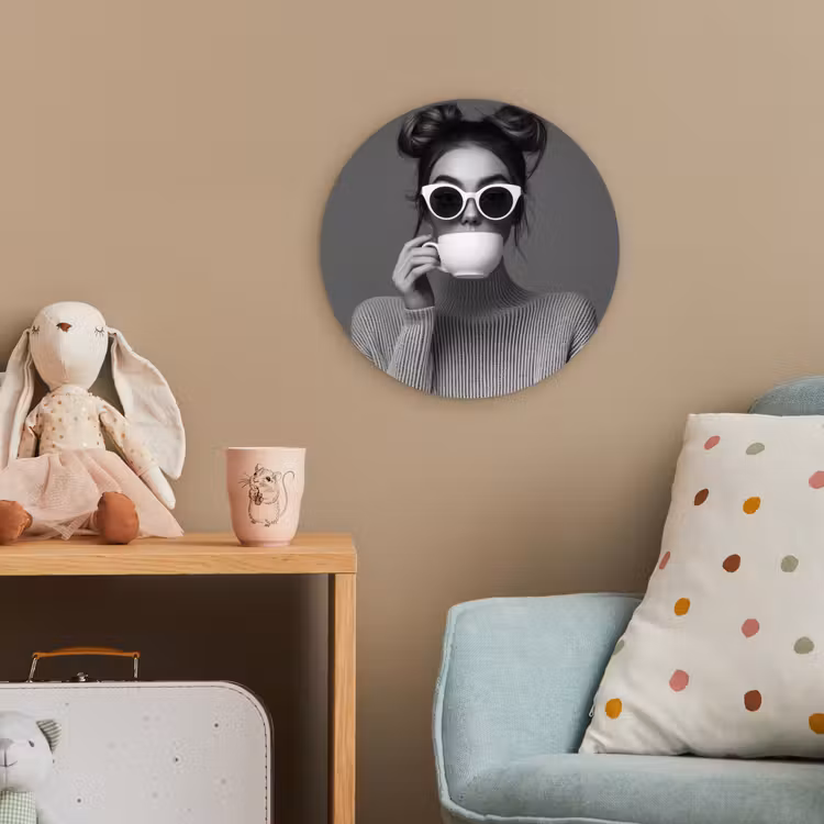 Vrouw - Koffie - Zwart - Wit Wandcirkel kunststof plaat 5mm dik klein -tsfeer1_kind