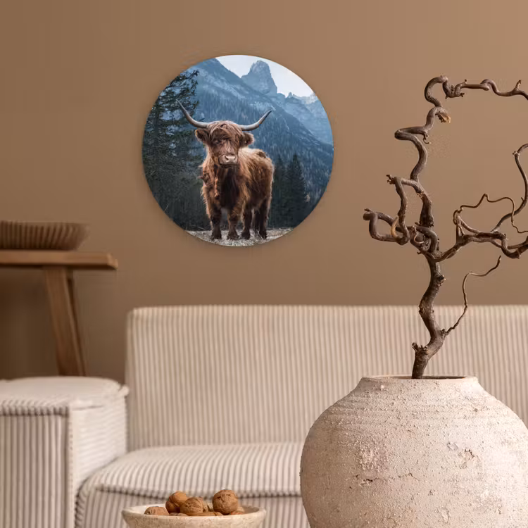 Schotse hooglander - Berg - Landschap - Bomen - Koe - Natuur Wandcirkel kunststof plaat 5mm dik klein -sfeer1