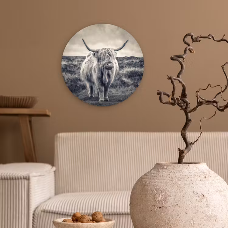 Schotse hooglander - Dieren - Wolken - Koe - Natuur Wandcirkel kunststof plaat 5mm dik klein -sfeer1