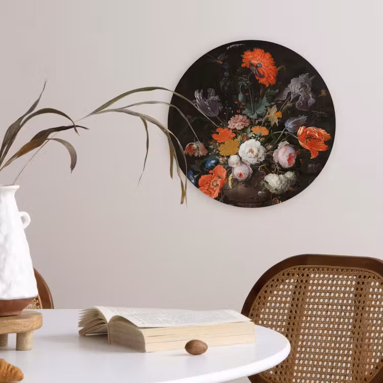 Stilleven met bloemen en een horloge - Schilderij van Abraham Mignon Wandcirkel kunststof plaat 5mm dik klein -sfeer4