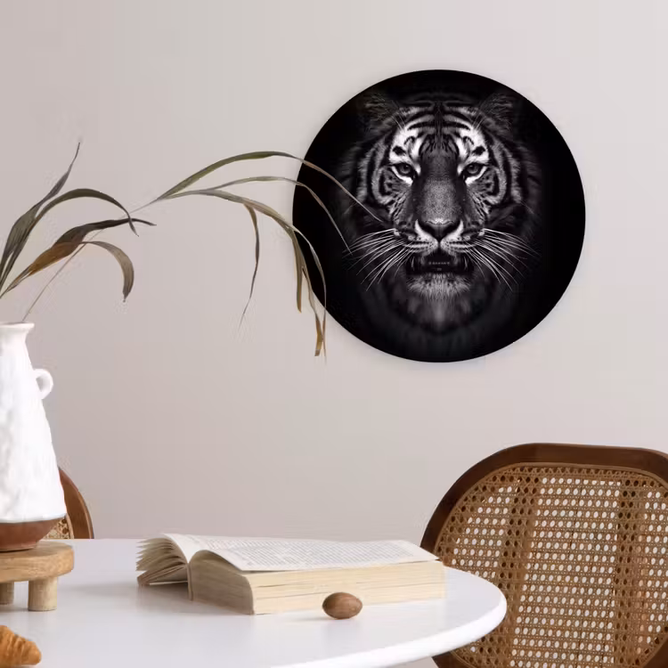 Tijger - Dieren - Zwart - Wit - Portret - Wild Wandcirkel kunststof plaat 5mm dik klein -sfeer4
