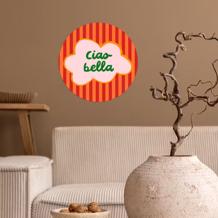 Ciao bella - Tekstwolk - Strepen - Oranje Wandcirkel behangsticker klein -sfeer1