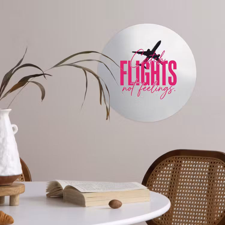 Catch flights not feelings - Vliegtuig - Roze Wandcirkel behangsticker klein -sfeer3