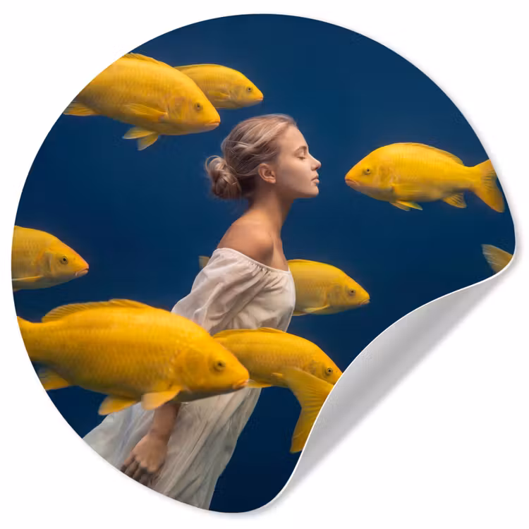 Vrouw - Vis - Water - Natuur - Geel Wandcirkel behangsticker klein -3d