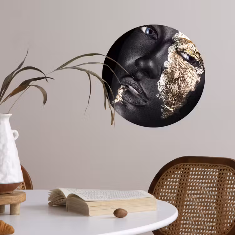 Vrouw - Goud - Zwart - Verf - Luxe Wandcirkel behangsticker klein -sfeer3