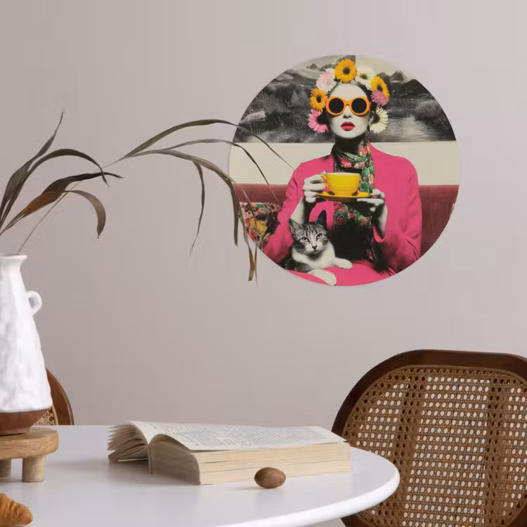Vrouw - Kat - Bloemen - Kopje - Retro Wandcirkel behangsticker klein -sfeer3
