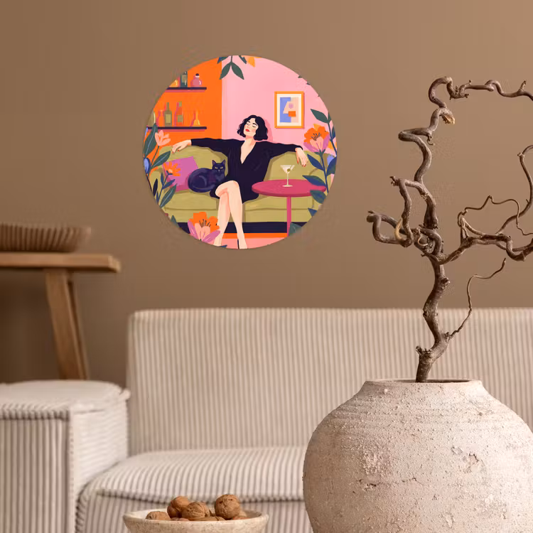 Vrouw - Kat - Interieur - Modern - Kleurrijk Wandcirkel behangsticker klein -sfeer1