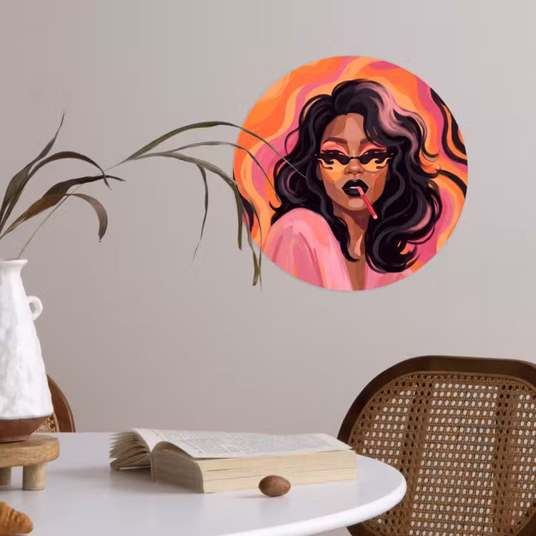 Vrouw - Zonnebril - Modern - Portret - Oranje Wandcirkel behangsticker klein -sfeer3