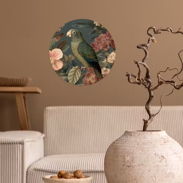 Groene papegaai - Kleurrijke bloemen - Donkere achtergrond Wandcirkel behangsticker klein -sfeer1