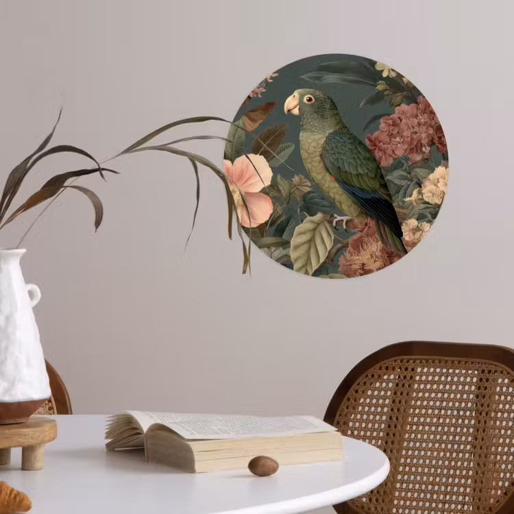 Groene papegaai - Kleurrijke bloemen - Donkere achtergrond Wandcirkel behangsticker klein -sfeer3
