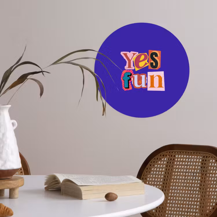 Yes fun - Kleurrijk - Collage-stijl Wandcirkel behangsticker klein -sfeer3