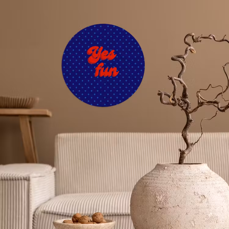 Yes fun - Rood - Blauw - Stippen Wandcirkel behangsticker klein -sfeer1