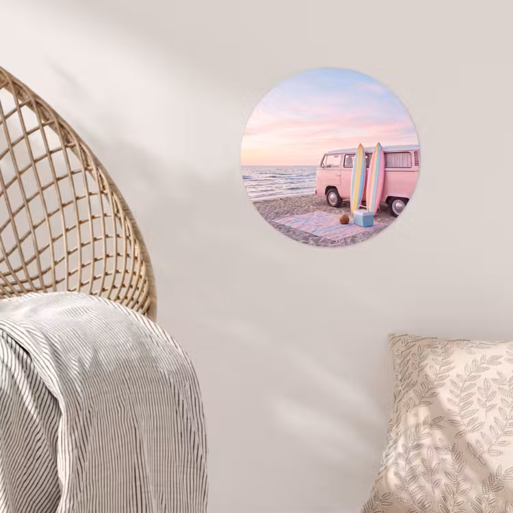 Busje - Strand - Surfplank - Zomer - Roze Wandcirkel behangsticker klein -sfeer4