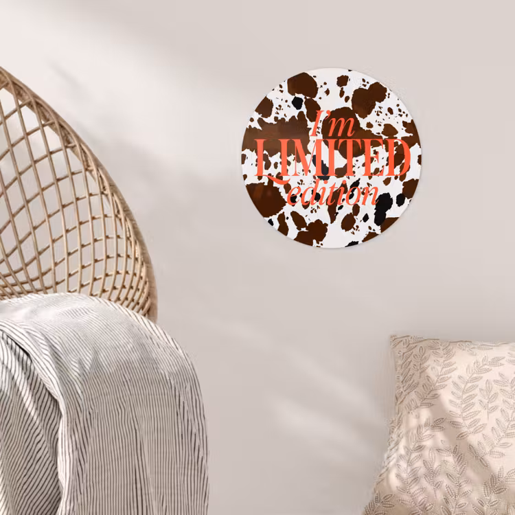 Koeienprint - Limited edition - Rood Wandcirkel behangsticker klein -sfeer4