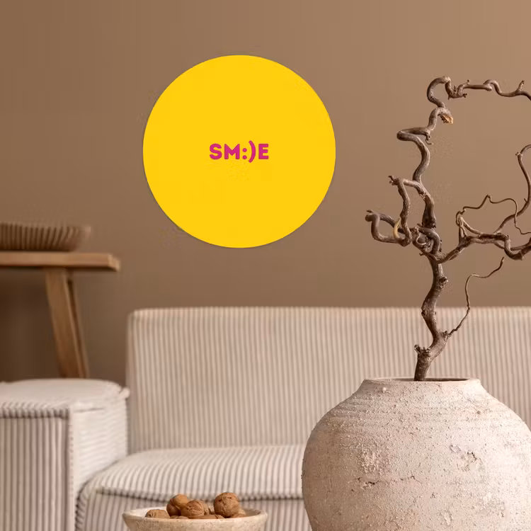 Smile - Roze - Geel Wandcirkel behangsticker klein -sfeer1