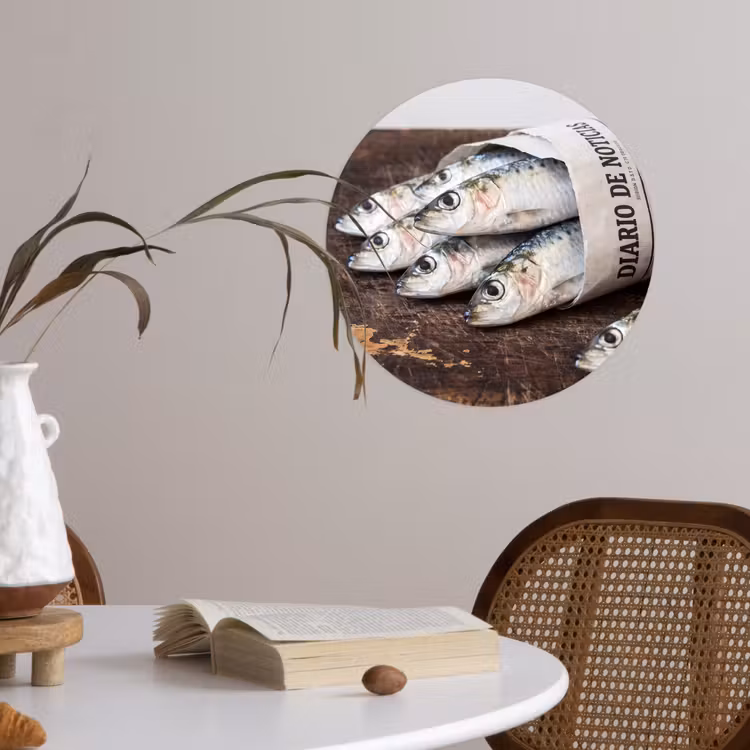Runde Tapete - Sardine – Zeitung – Schneidebrett - Sardientje - krant - snijplank Wandcirkel behangsticker klein