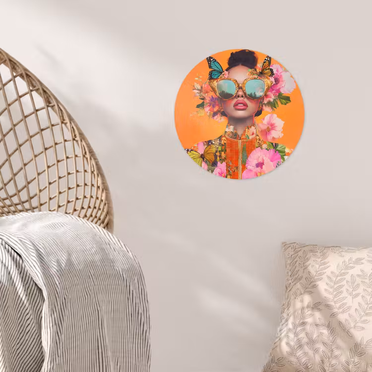 Vlinders - Vrouw - Zonnebril - Kleurrijk Wandcirkel behangsticker klein -sfeer4
